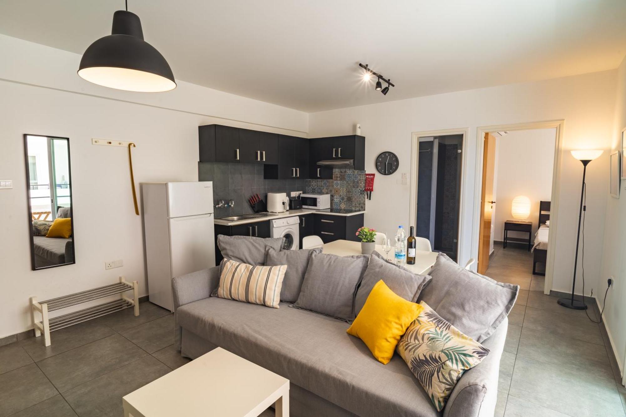 Kave Blue Mackenzie 1 Bdr Flat With Pool Appartement Larnaca Buitenkant foto